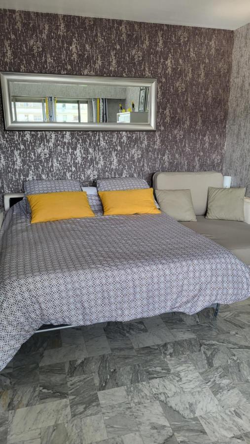 Chaleureux Appart 2 Pieces Entierement Renove. Apartment Saint-Laurent-du-Var Exterior foto
